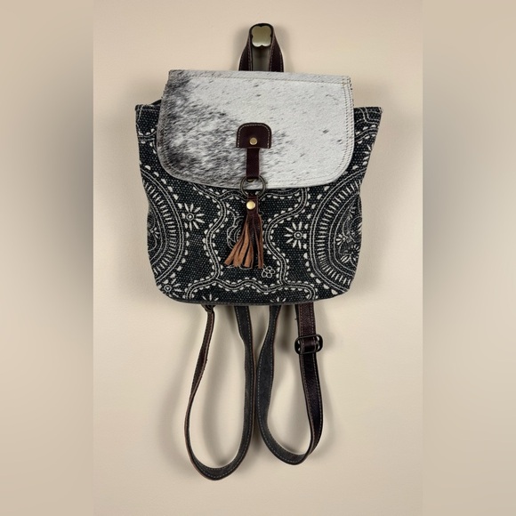 Myra Bag Handbags - Myra Bag Carry Me Backpack